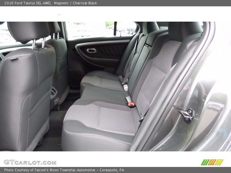 Magnetic / Charcoal Black 2016 Ford Taurus SEL AWD