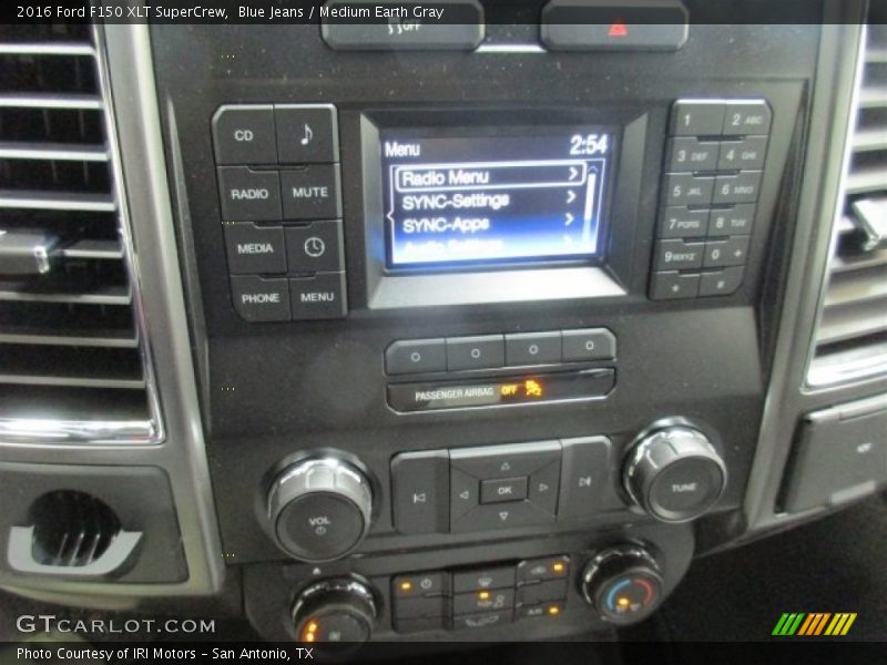 Blue Jeans / Medium Earth Gray 2016 Ford F150 XLT SuperCrew