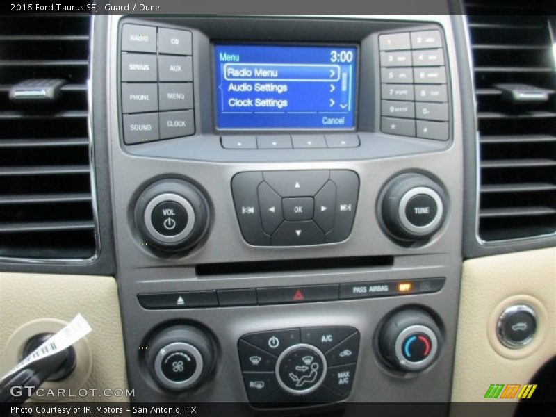 Guard / Dune 2016 Ford Taurus SE