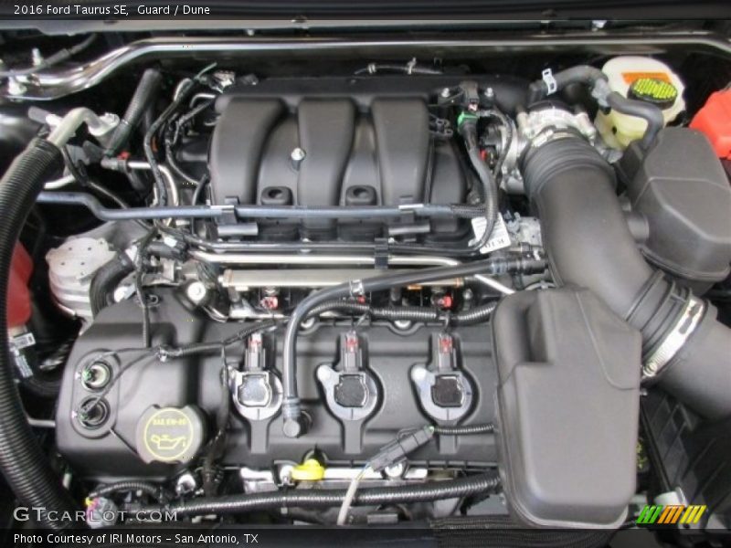 Guard / Dune 2016 Ford Taurus SE