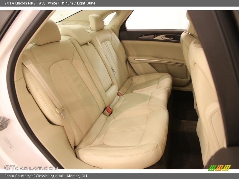 White Platinum / Light Dune 2014 Lincoln MKZ FWD