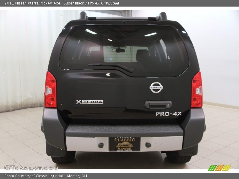 Super Black / Pro 4X Gray/Steel 2011 Nissan Xterra Pro-4X 4x4