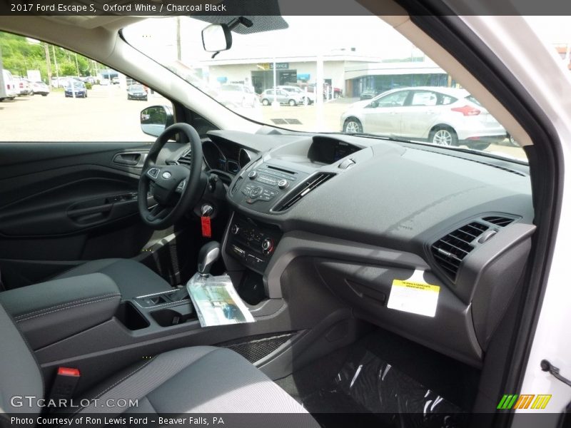Oxford White / Charcoal Black 2017 Ford Escape S