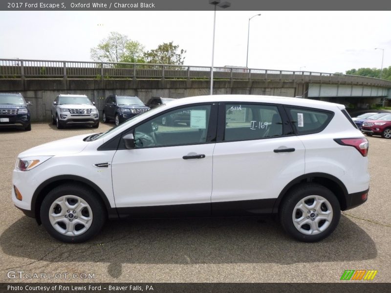 Oxford White / Charcoal Black 2017 Ford Escape S