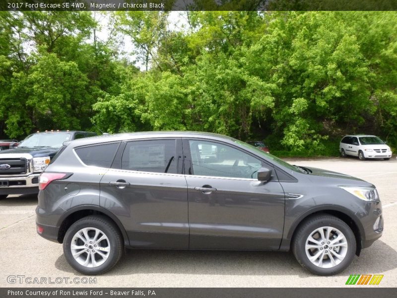 Magnetic / Charcoal Black 2017 Ford Escape SE 4WD