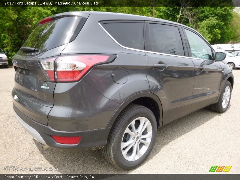 Magnetic / Charcoal Black 2017 Ford Escape SE 4WD