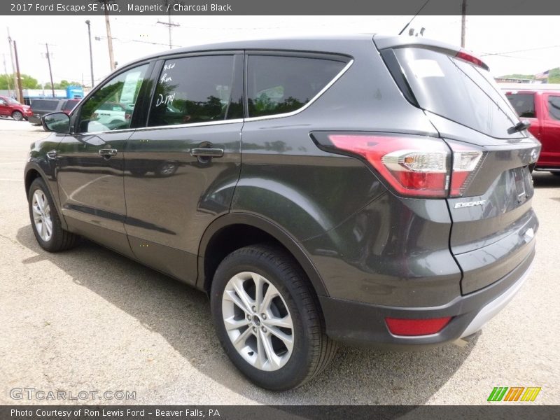 Magnetic / Charcoal Black 2017 Ford Escape SE 4WD