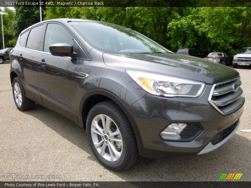 Magnetic / Charcoal Black 2017 Ford Escape SE 4WD
