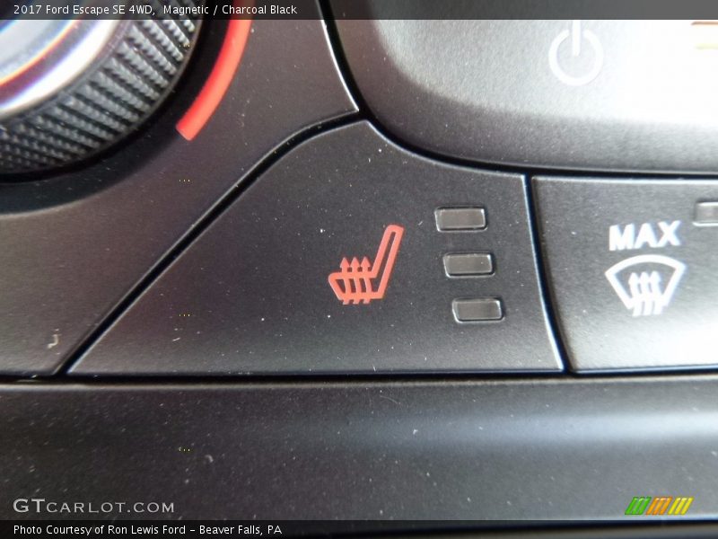 Magnetic / Charcoal Black 2017 Ford Escape SE 4WD