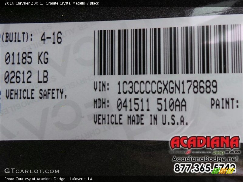 Granite Crystal Metallic / Black 2016 Chrysler 200 C