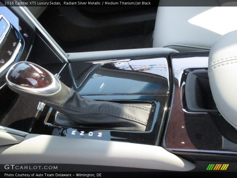 Radiant Silver Metallic / Medium Titanium/Jet Black 2016 Cadillac XTS Luxury Sedan
