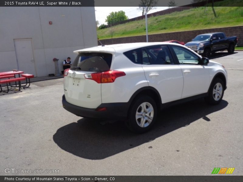 Super White / Black 2015 Toyota RAV4 LE