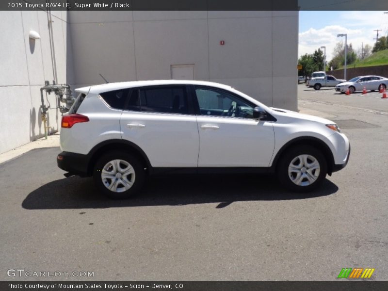 Super White / Black 2015 Toyota RAV4 LE