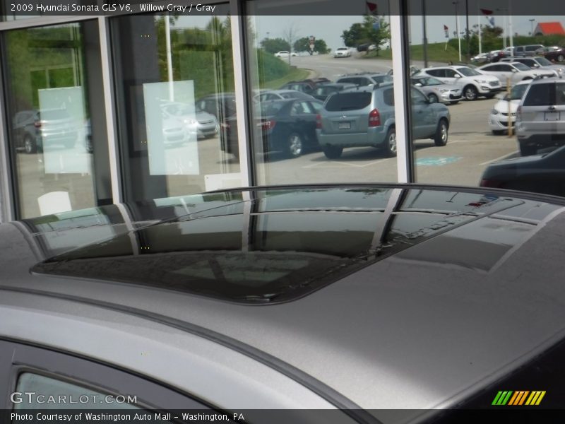 Willow Gray / Gray 2009 Hyundai Sonata GLS V6