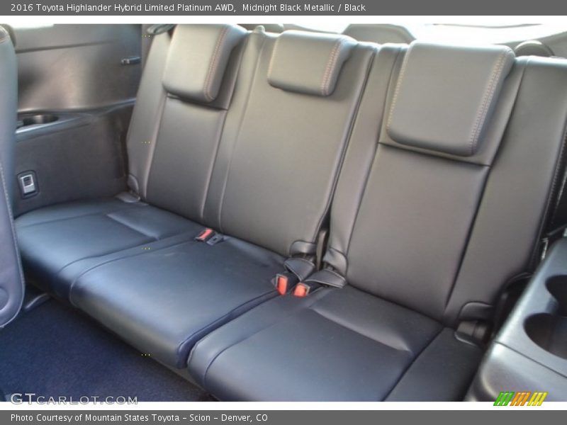 Midnight Black Metallic / Black 2016 Toyota Highlander Hybrid Limited Platinum AWD