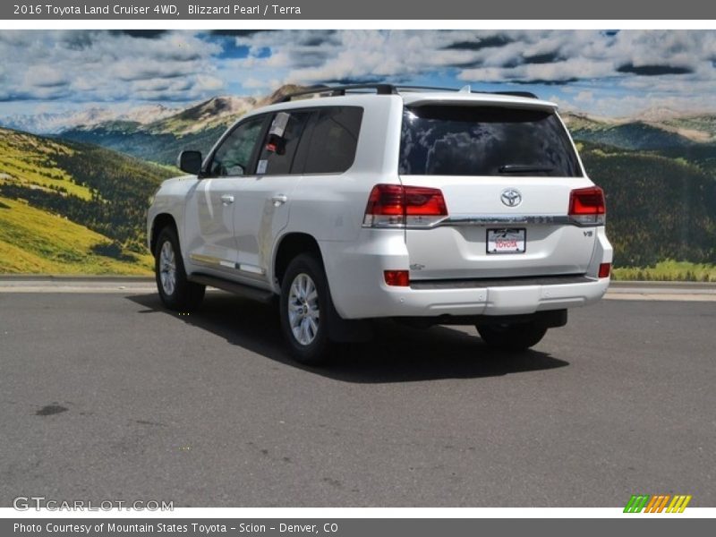 Blizzard Pearl / Terra 2016 Toyota Land Cruiser 4WD