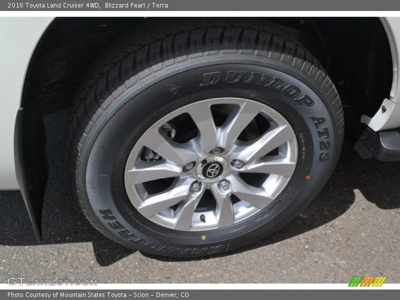 Blizzard Pearl / Terra 2016 Toyota Land Cruiser 4WD