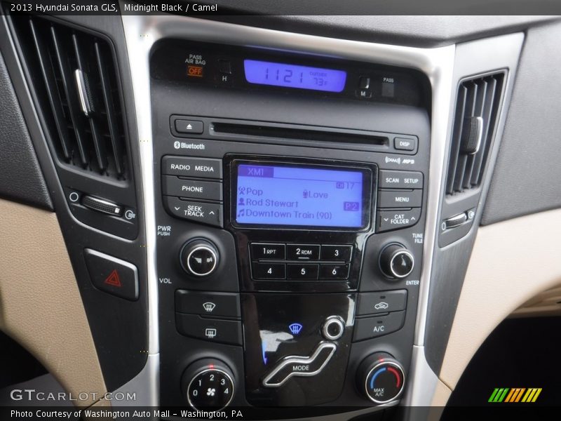 Midnight Black / Camel 2013 Hyundai Sonata GLS
