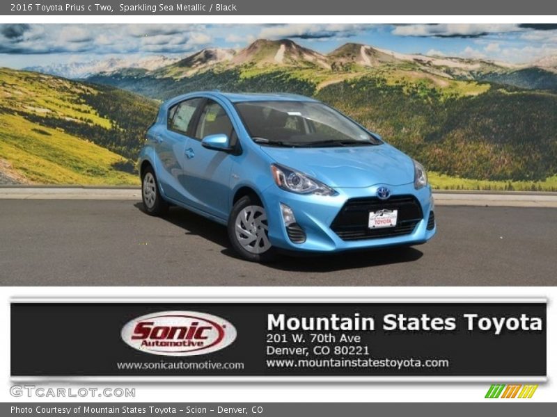 Sparkling Sea Metallic / Black 2016 Toyota Prius c Two