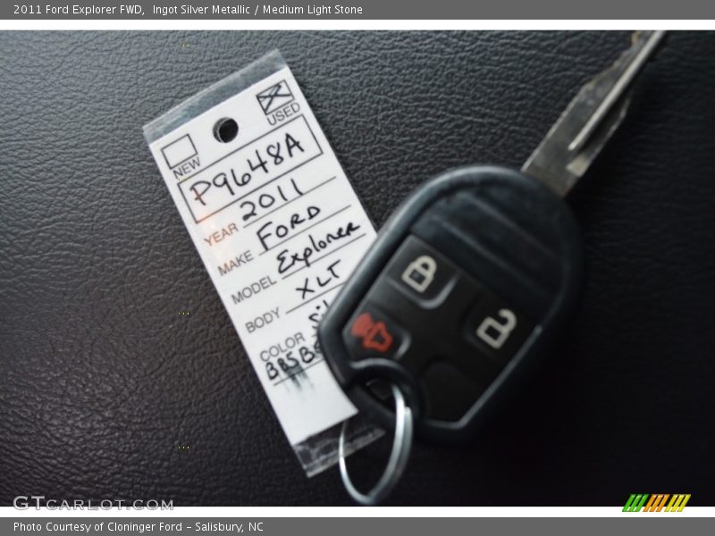 Ingot Silver Metallic / Medium Light Stone 2011 Ford Explorer FWD