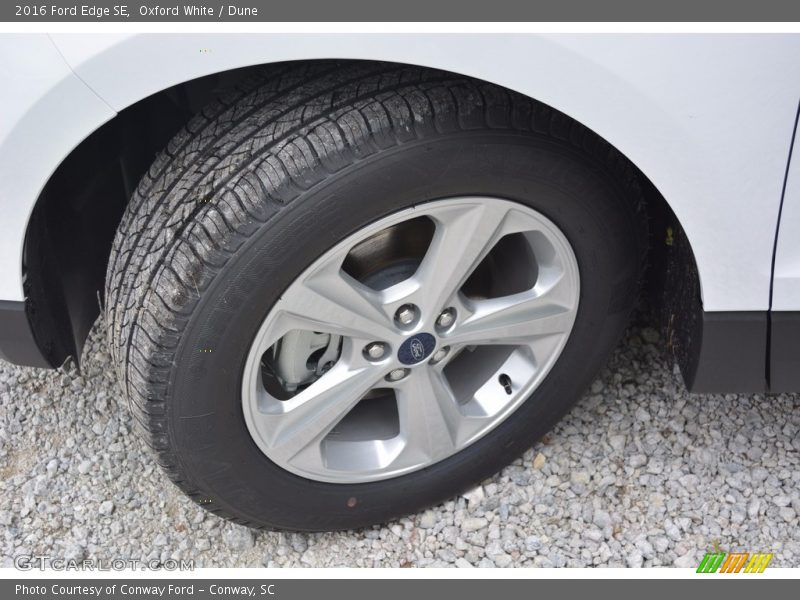 Oxford White / Dune 2016 Ford Edge SE