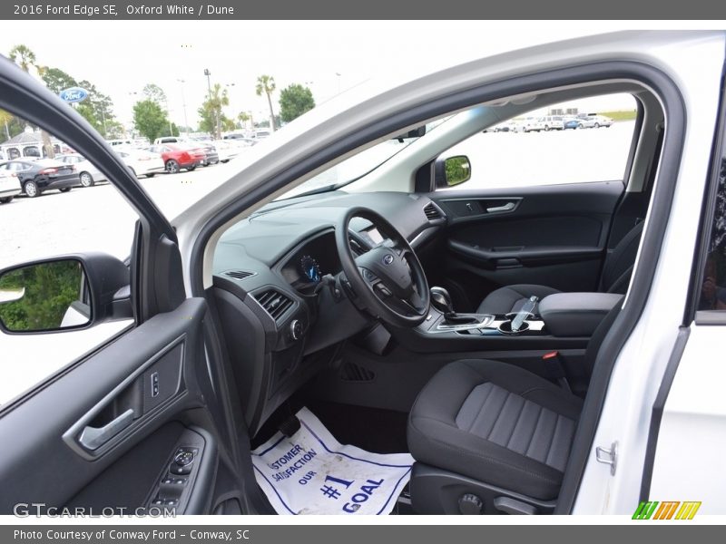 Oxford White / Dune 2016 Ford Edge SE