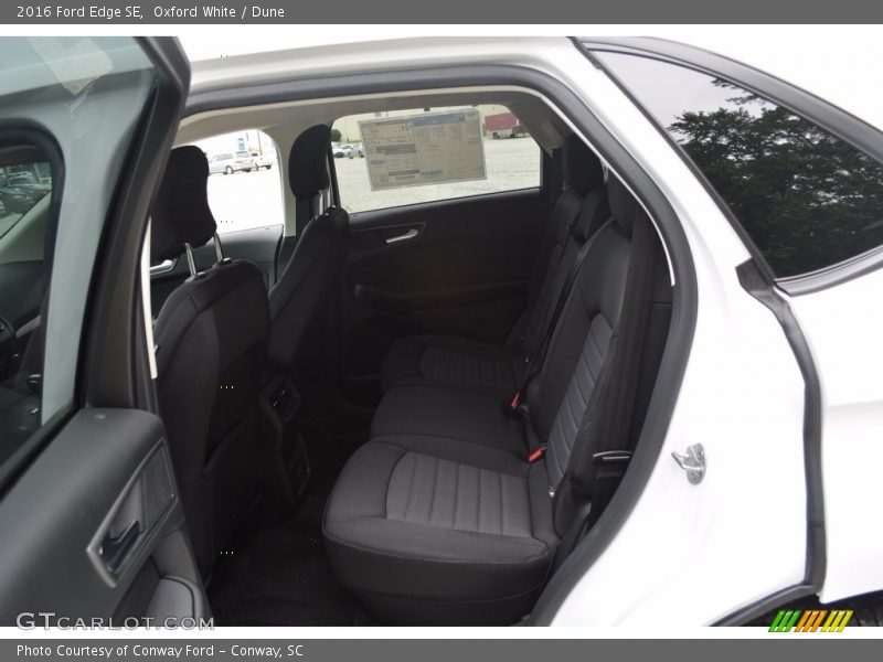 Oxford White / Dune 2016 Ford Edge SE