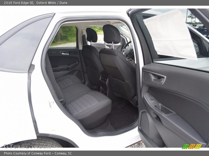 Oxford White / Dune 2016 Ford Edge SE