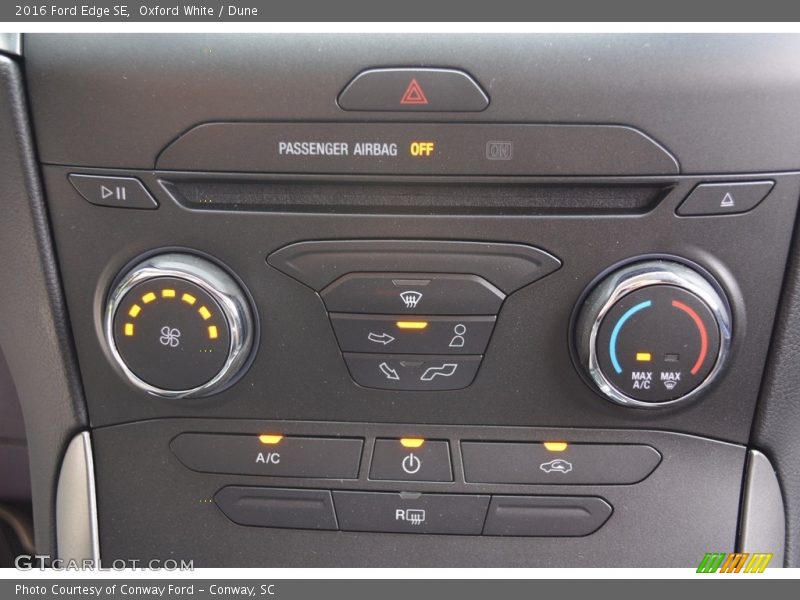Oxford White / Dune 2016 Ford Edge SE