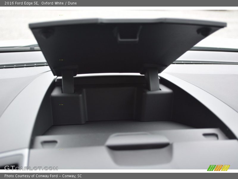 Oxford White / Dune 2016 Ford Edge SE
