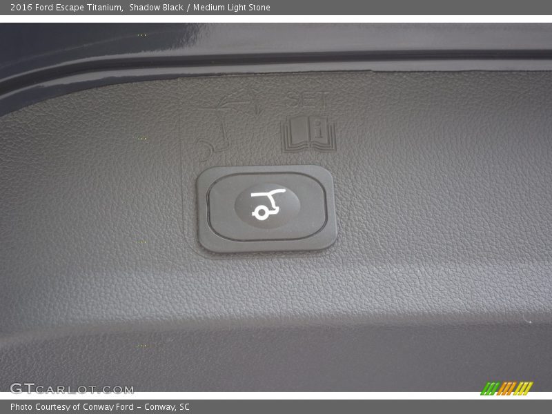 Shadow Black / Medium Light Stone 2016 Ford Escape Titanium