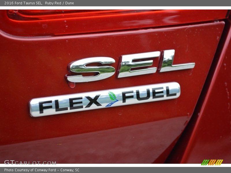 Ruby Red / Dune 2016 Ford Taurus SEL