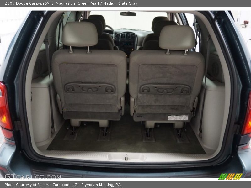 Magnesium Green Pearl / Medium Slate Gray 2005 Dodge Caravan SXT
