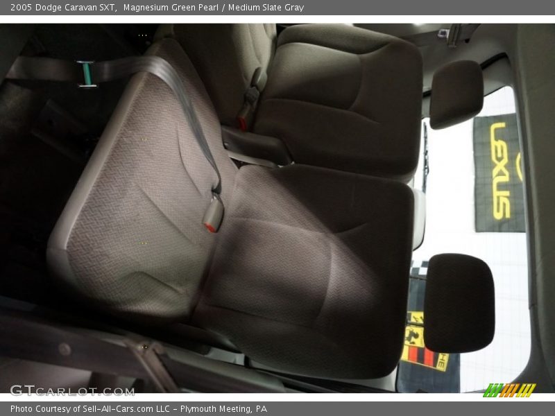 Magnesium Green Pearl / Medium Slate Gray 2005 Dodge Caravan SXT