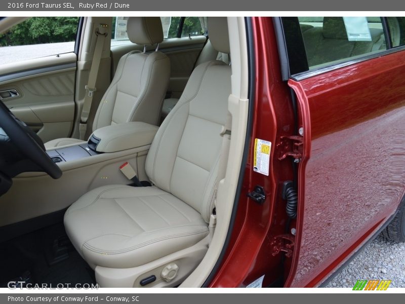 Ruby Red / Dune 2016 Ford Taurus SEL