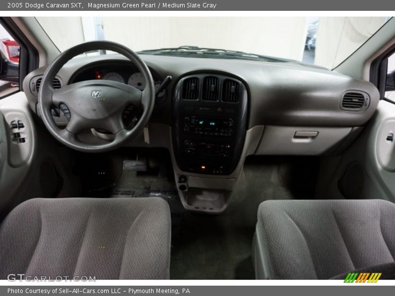 Magnesium Green Pearl / Medium Slate Gray 2005 Dodge Caravan SXT