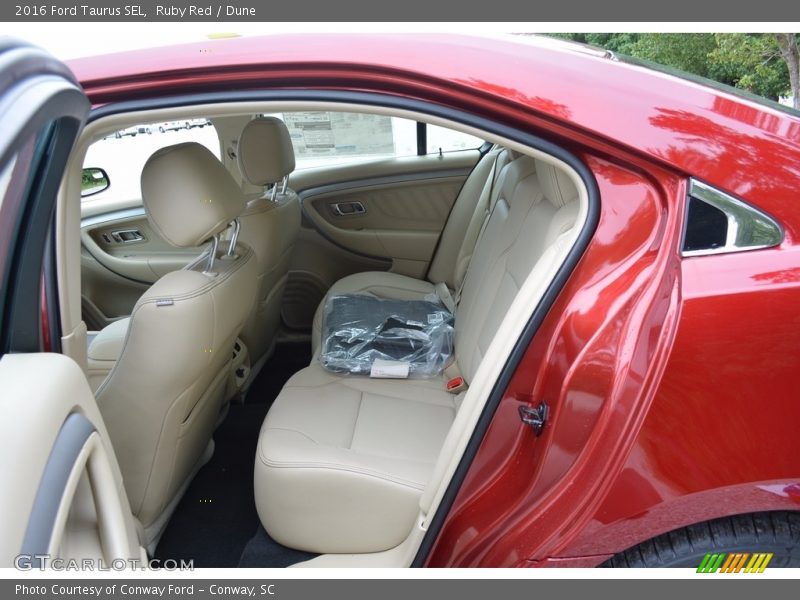 Ruby Red / Dune 2016 Ford Taurus SEL