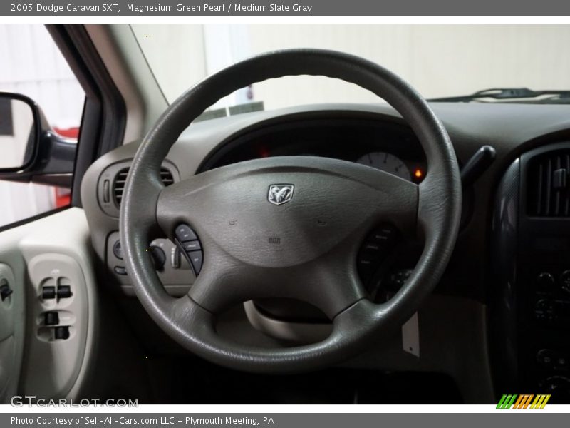 Magnesium Green Pearl / Medium Slate Gray 2005 Dodge Caravan SXT