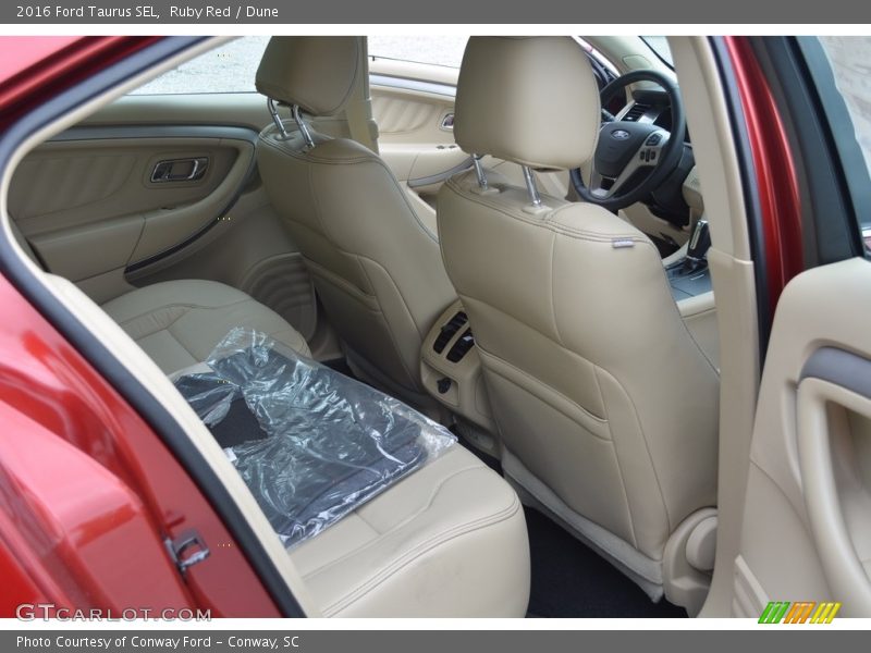 Ruby Red / Dune 2016 Ford Taurus SEL