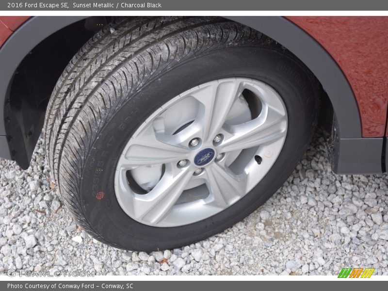 Sunset Metallic / Charcoal Black 2016 Ford Escape SE