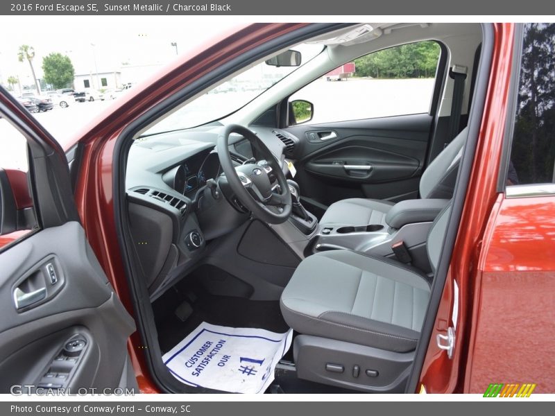 Sunset Metallic / Charcoal Black 2016 Ford Escape SE