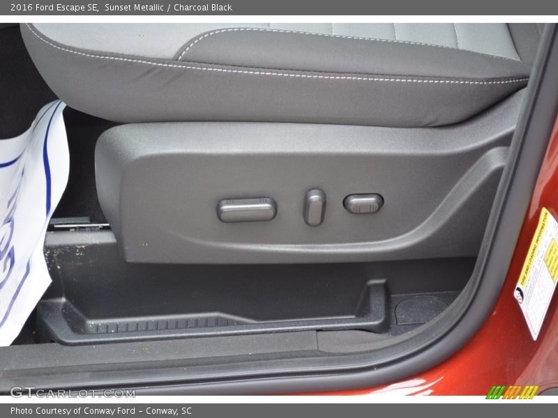 Sunset Metallic / Charcoal Black 2016 Ford Escape SE