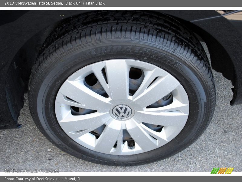 Black Uni / Titan Black 2013 Volkswagen Jetta SE Sedan