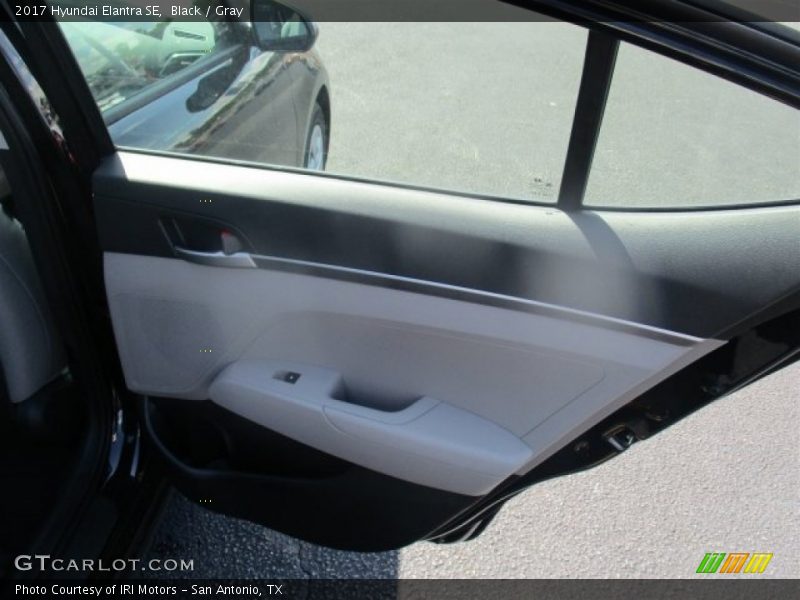 Black / Gray 2017 Hyundai Elantra SE