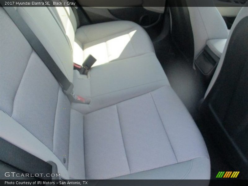 Black / Gray 2017 Hyundai Elantra SE