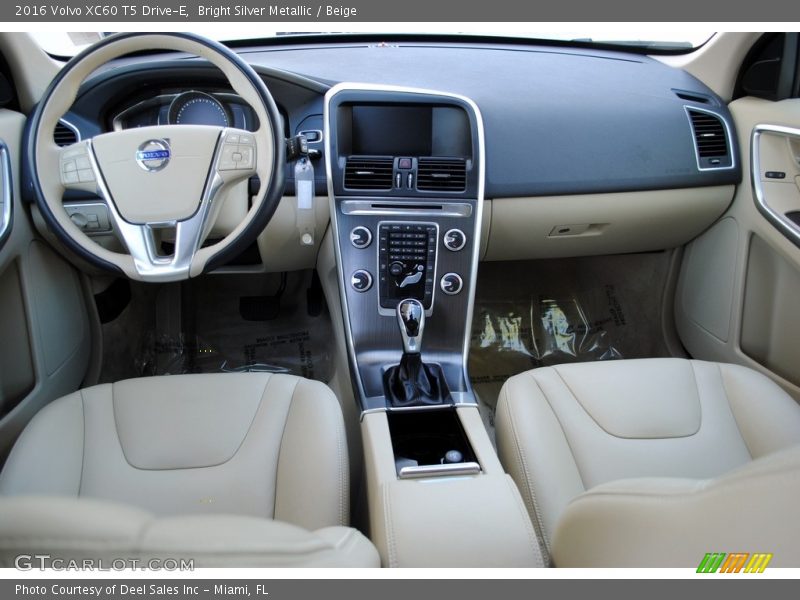  2016 XC60 T5 Drive-E Beige Interior