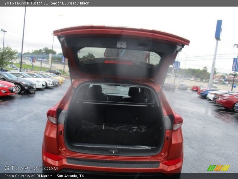 Sedona Sunset / Black 2016 Hyundai Tucson SE