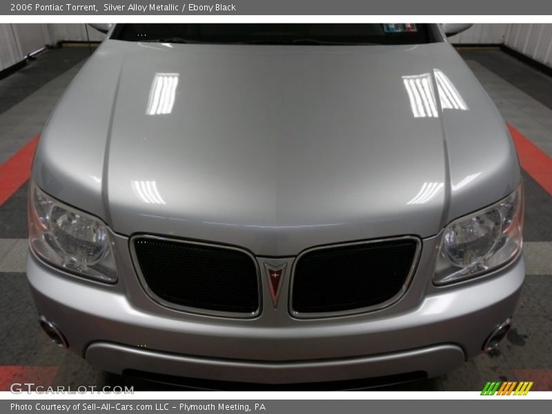 Silver Alloy Metallic / Ebony Black 2006 Pontiac Torrent