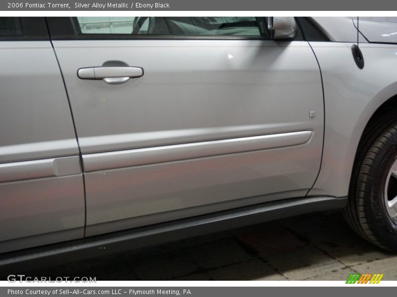 Silver Alloy Metallic / Ebony Black 2006 Pontiac Torrent