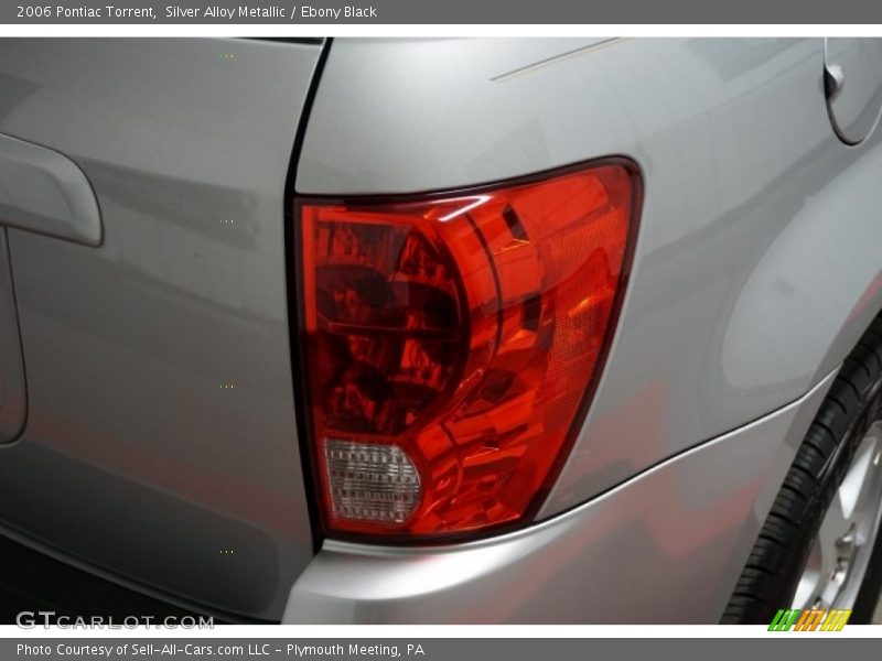 Silver Alloy Metallic / Ebony Black 2006 Pontiac Torrent